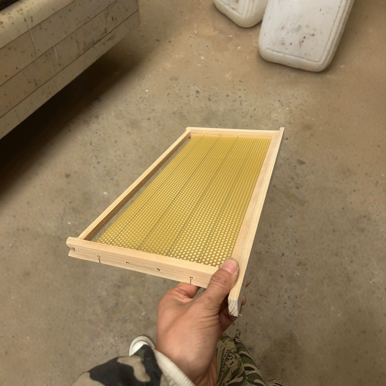 Beehive Frame Wax - 8-Rahmen-Bienenstock-Komplettset mit Wachs-beschichteter Wabenplatte und Rahmen